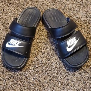 Nike Benassi Duo Ultra Women's Slide Sandals